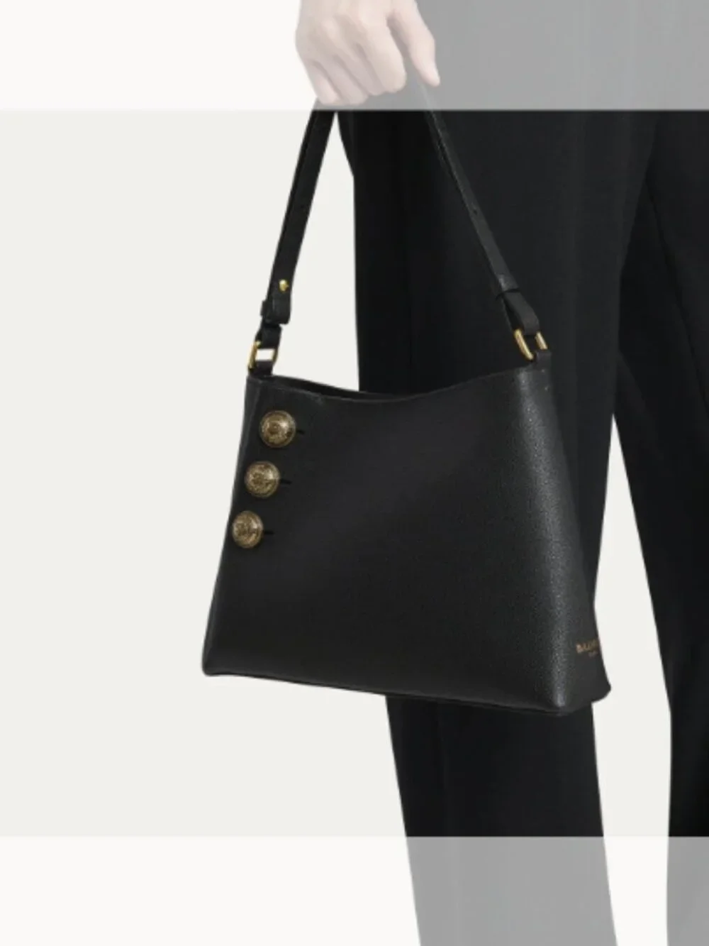 Balmain NWT Embleme Shoulder Bag in Grained Leather (ORIG. $1195) BLACK